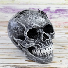 Череп копилка с пауками М 10603 (серый)