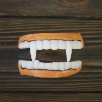 Зубы Вампира резиновые двойные