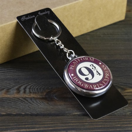 Брелок 6804 объемный Гарри Поттер Платформа 9 и 3/4