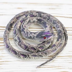 Гумова змія 75см KP (бузково-коричнева)