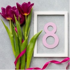 8 марта